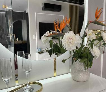 Podgorze Apartment | Paris in Cracow Apartment