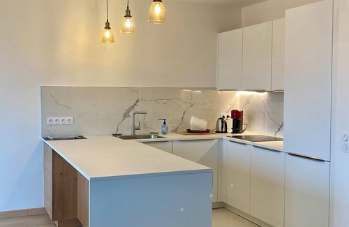 Montrouge Condo | Paris - Vue Tour Eiffel - Appartement Neuf et Moderne - Métro Ligne 4