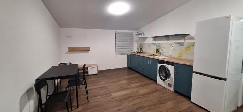 Hoghiz Apartment | Park Residence