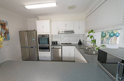 Parkdale House | Parkdale 4-BRM Home near Mentone Pet-friendly Wi-Fi