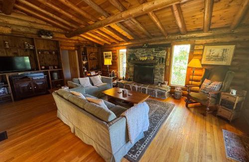 Weston House | Parker Lane Cabin