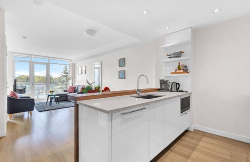 Bow Riverfront Condo | Parkside at Waterfront in downtown Calgary