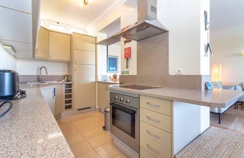 Ferragudo Apartment | Parque nº 12 - Modern spacious penthouse apartment