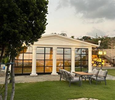 Abu Snan Cabin | Parthenon athena