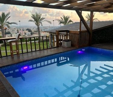 Abu Snan Cabin | Parthenon athena