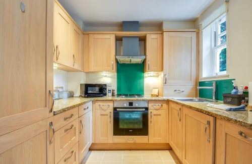 Canterbury Apartment | Pass The Keys Quiet 2-Bed Apartment on the Ground Floor