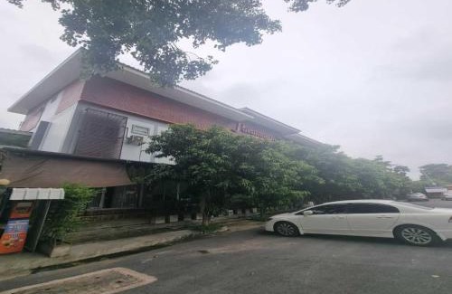 Wiset Chai Chan Hotel | Patamanan Residence Ang Thong