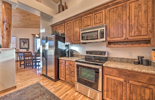 Torreon House | Patio, Deck & Grill: Spacious Show Low Home!