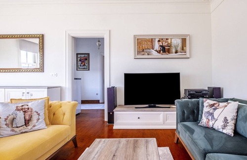 Uludag Villa | Pavilion with Bosphorus View in Anadolu Hisari