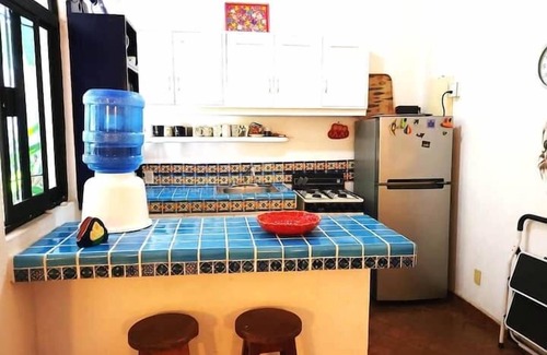 Centro House | PB2 Steps from Playa Manzanillo with King Size Bed