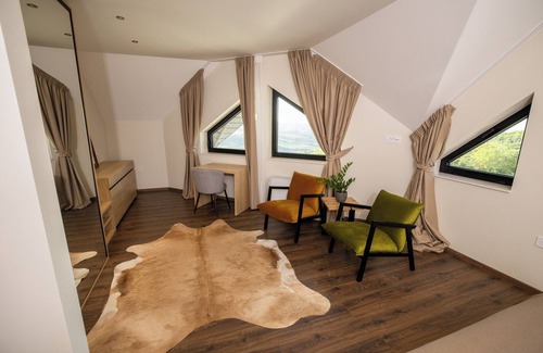 Sremski Karlovci House | Pećina Stroga - Bjelica Winery Rooms