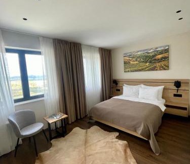 Sremski Karlovci Bed & Breakfast | Pećina Stroga - Bjelica Winery Rooms