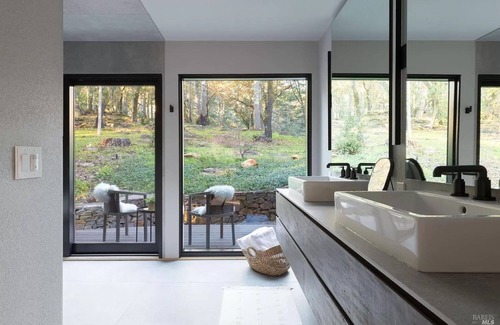 Santa Rosa House | Peaceful 10 acre nature retreat nestled in the treetops of Sonoma