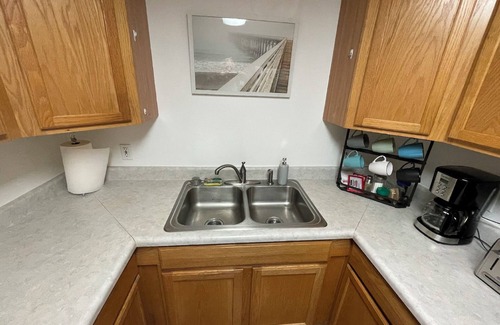 Kalifornsky Apartment | Peaceful Acres Roomy Triplex - Lighthouse Inn