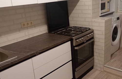 Chisinau Apartment | Peaceful Chișinău Retreat With Central Heating & Private Entrance