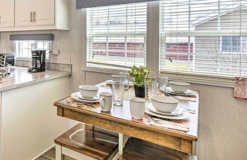 Pleasant Mount Cottage | Peaceful Cottage on 100 Acres: Ski Elk Mountain!