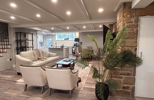 Ephrata Apartment | Peaceful escape! PRIVATE 1BR apartment! Stone FP, pool & pickleball court.