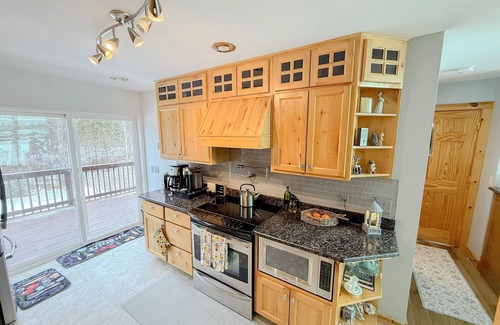 Mio House | Peaceful Getaway on Mio Pond