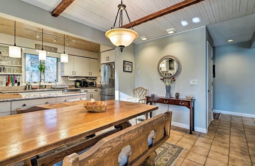 Goshen Cottage | Peaceful Goshen Cottage w/Screened Porch & Views!