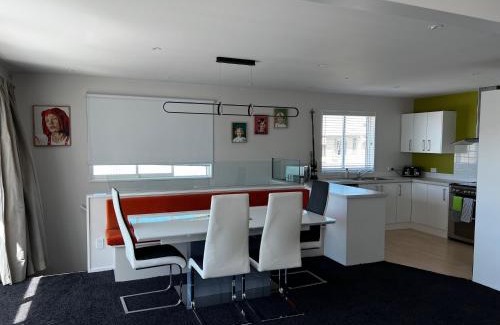 Sydenham House | Peaceful Home in tranquil Setting