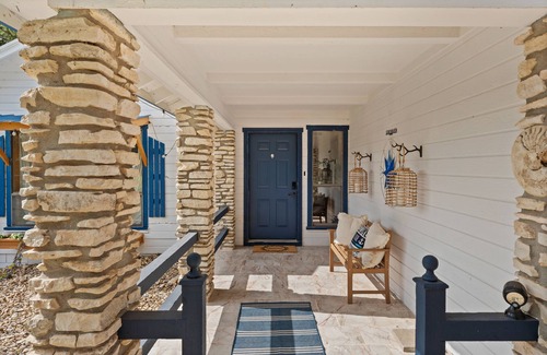 Leon Junction House | Peaceful Lake Front Home Sleeps 12