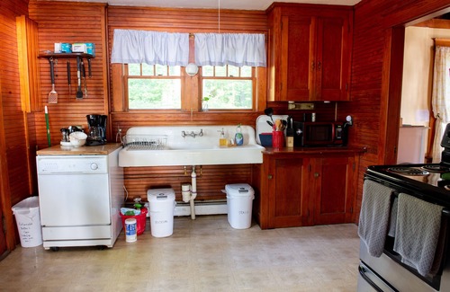 Augusta Cottage | Peaceful lakeside getaway