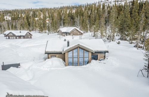 Oystre Slidre Cabin | Peaceful Oasis With Panoramic Views & Sauna in Beitostølen
