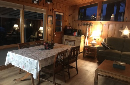 Athens House | Peaceful River Hideaway