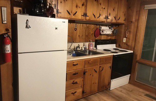 Athens House | Peaceful River Hideaway