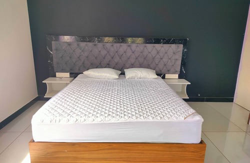 Mannarkkad Bed & Breakfast | Peaceful room for a family in scenic Attapadi 15 minutes from Silent Valley