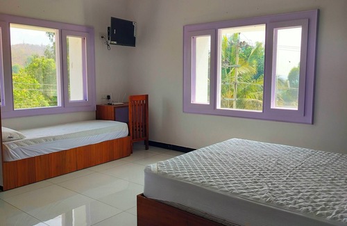 Mannarkkad Bed & Breakfast | Peaceful room for a family in scenic Attapadi 15 minutes from Silent Valley