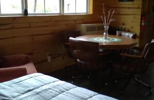 Cashton House | Peaceful Valley Haven Tree House