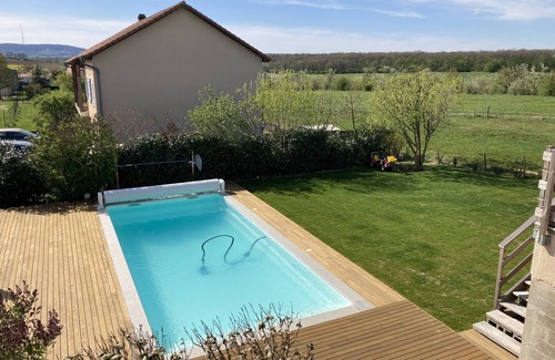 Roussy-le-Village Villa | Peaceful villa with swimming pool 20 minutes from Luxembourg City