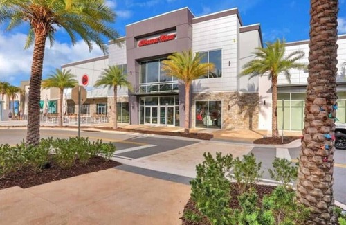 West Kissimmee Cottage | "Peachy Keen" 3BD Pool & Spa Cottage Near Disney