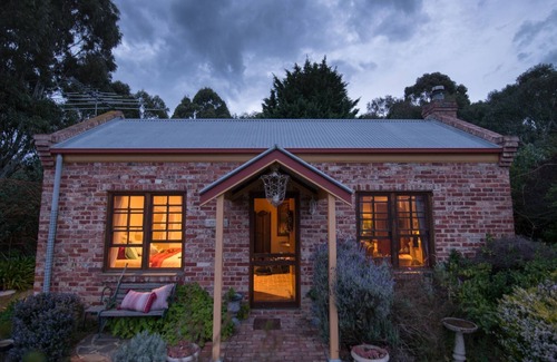 Inman Valley Cottage | Pear Tree Hollow Cottage