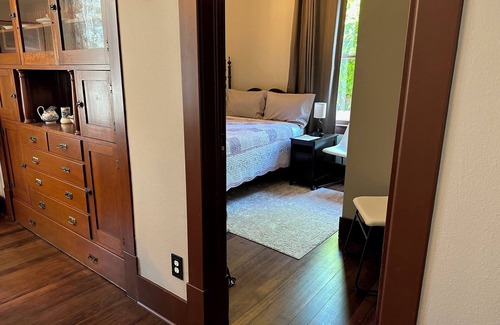 Ilwaco Bed & Breakfast | Pearl Inn Bed and Breakfast