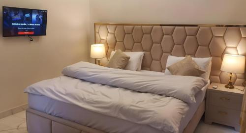 Lahore Cabin | PEARL LODGE's DHA NEAR AIRPORT