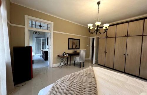 Essenwood House | Pearlstone