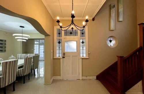 Essenwood House | Pearlstone