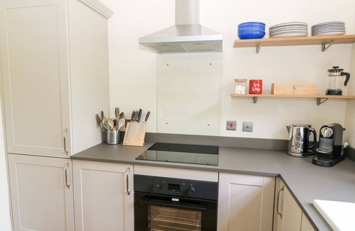 Biddestone Cottage | PEARTREE, pet friendly, character holiday cottage in Colerne