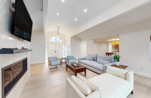 Del Monte Forest House | Pebble Beach Abundant Oasis