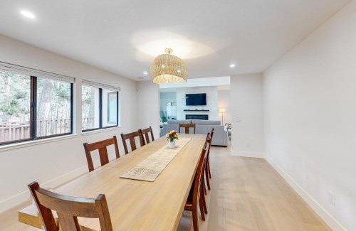 Del Monte Forest House | Pebble Beach Abundant Oasis