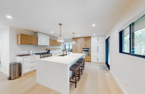 Del Monte Forest House | Pebble Beach Abundant Oasis