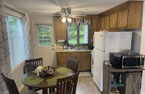 Lebanon House | Peek-A-Boo View, Amston Lake