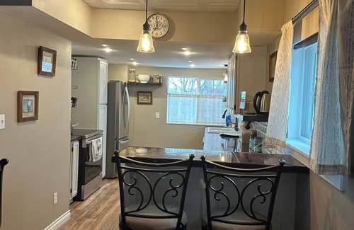 Bynum House | Pendroy Cottage: 1+ hour to Glacier National Park