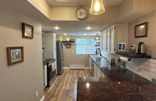 Bynum House | Pendroy Cottage: 1+ hour to Glacier National Park