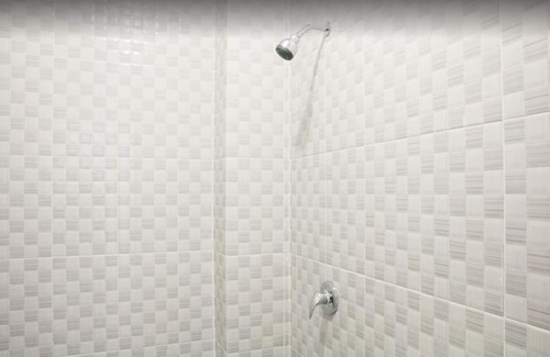 Ambon House | Penginapan Tanah Tinggi