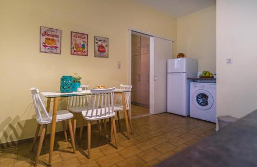 Apollonia Apartment | Penny's Apartment