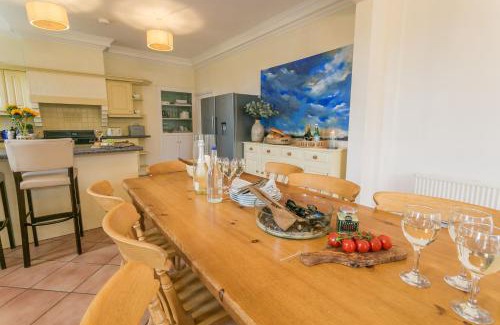 Bodorgan House | Penrhyn Halen