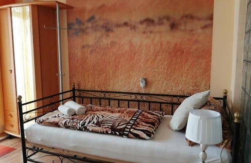 Bad Hoenningen House | Pension Carmen